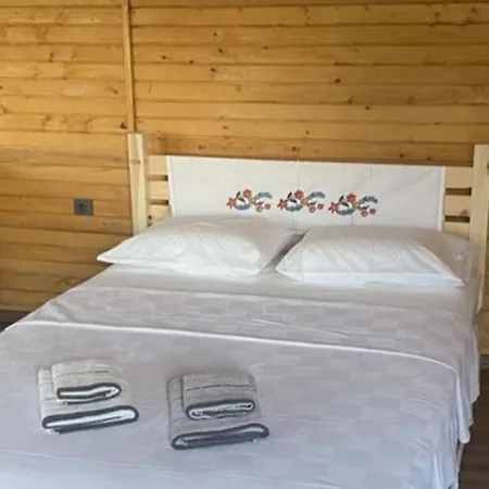 Enginar Cicegi Σαλέ Çeşme