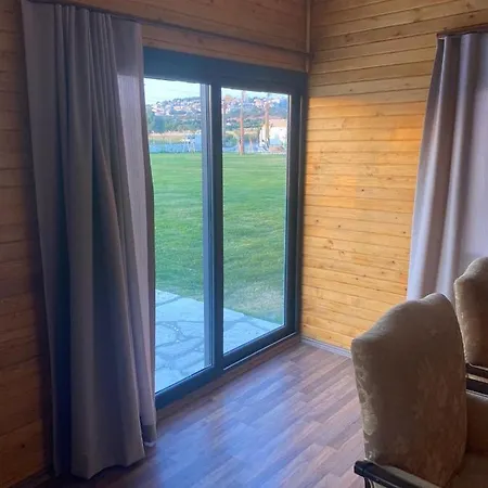 Chalet Enginar Cicegi